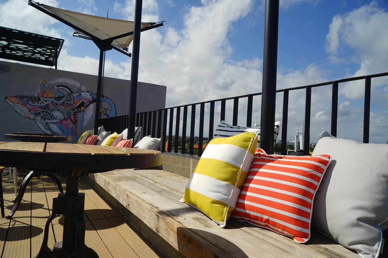 Borough Capsule Hostel Bali Legian  Luaran gambar