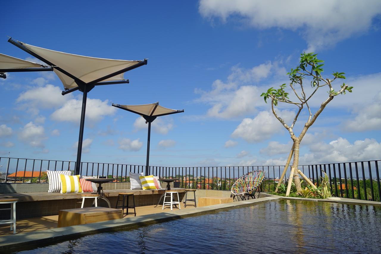 Borough Capsule Hostel Bali Legian  Luaran gambar